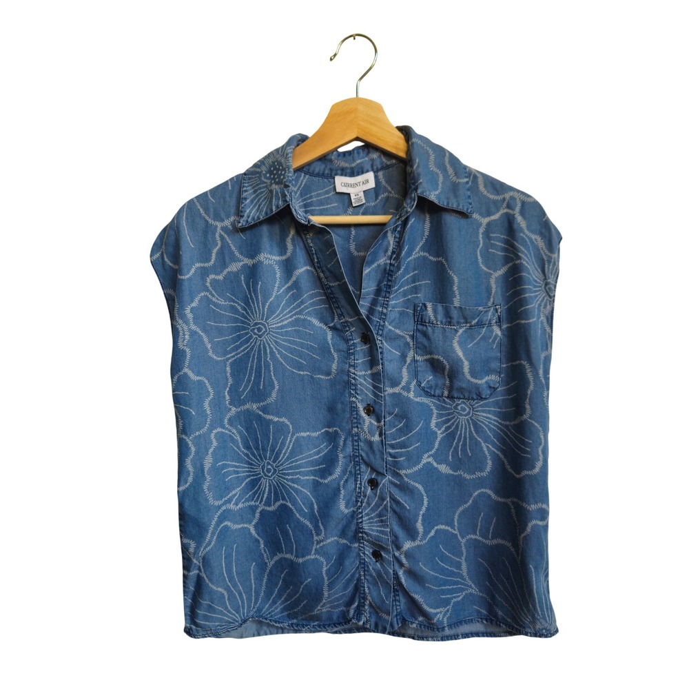 Current Air Button Down Chambray Top XS Floral Embroidered Boho Coastal Cowgirl
